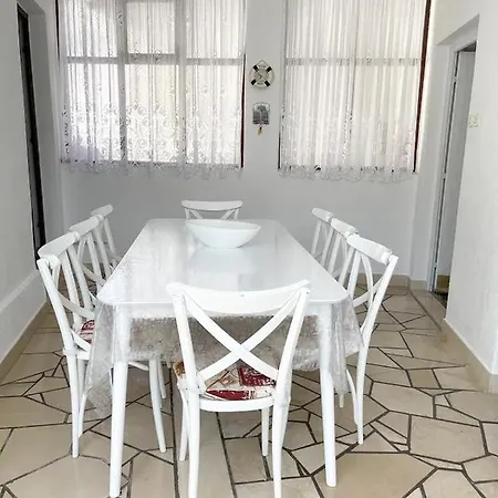 Apartman Lugonja*** *