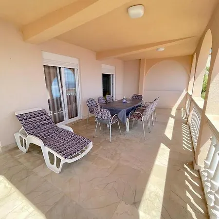 Lugonja*** Apartman *